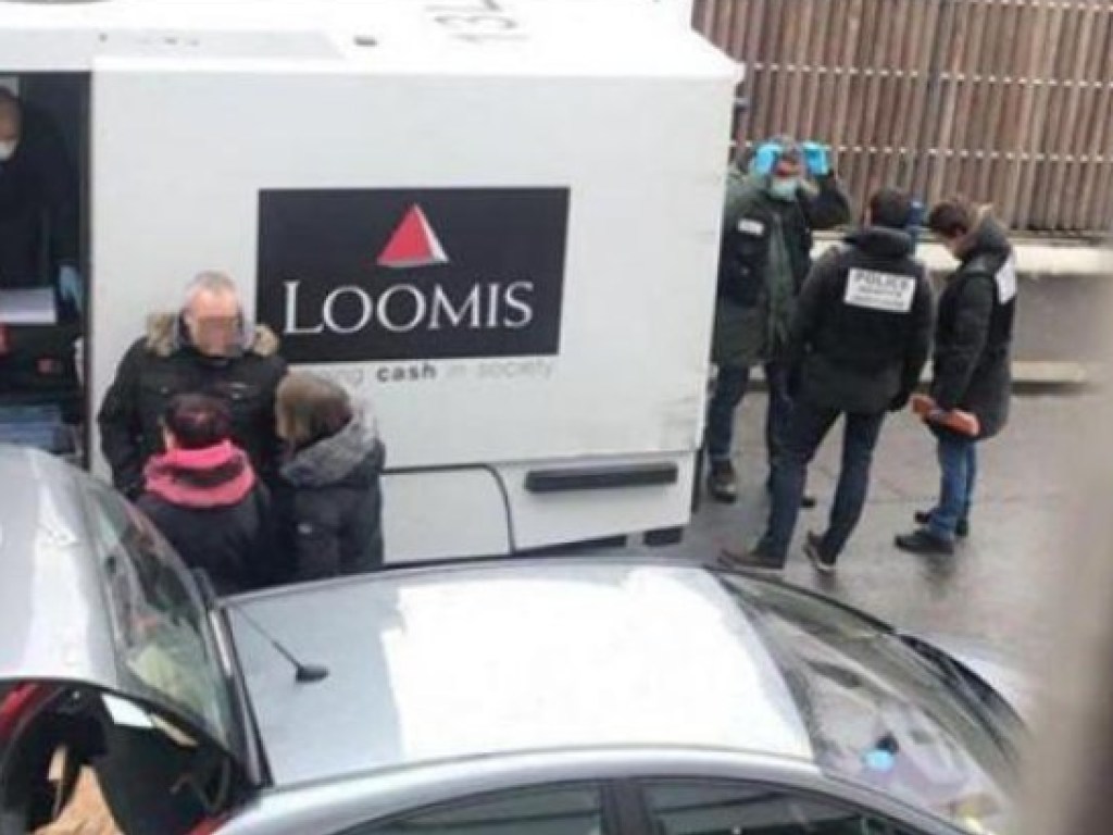 Во Франции нашли инкассатора, укравшего три млн евро | Korrespondent.net