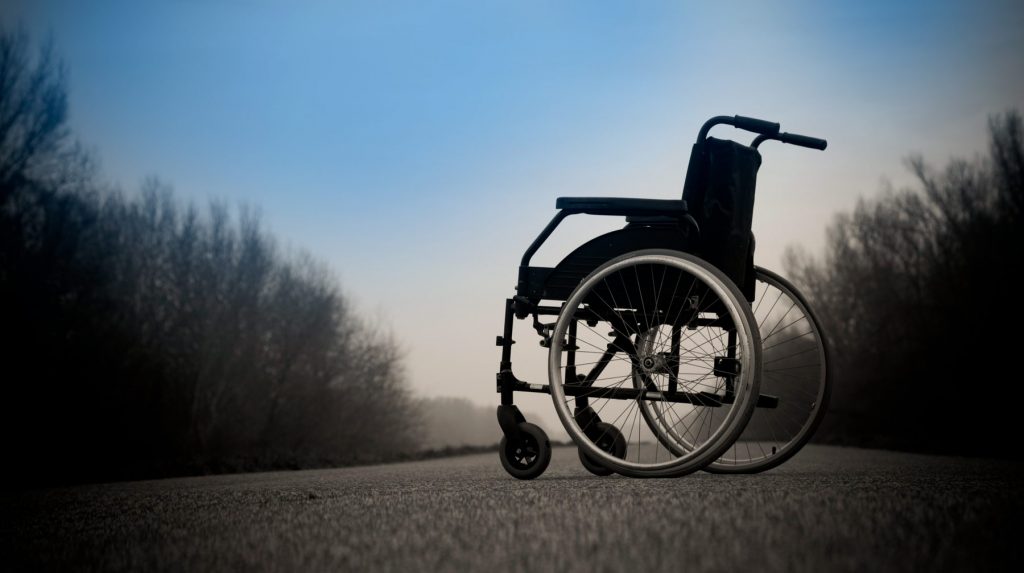 70-летний инвалид в коляске застрелил знакомого жены из-за ревности