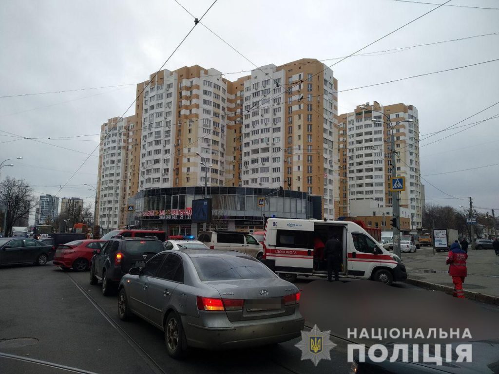 Страшное ДТП в Харькове: грузовик у «зебры» раздавил женщину  