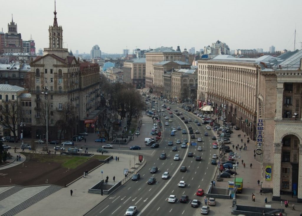 В Киеве частично ограничат движение по Крещатику (КАРТА)