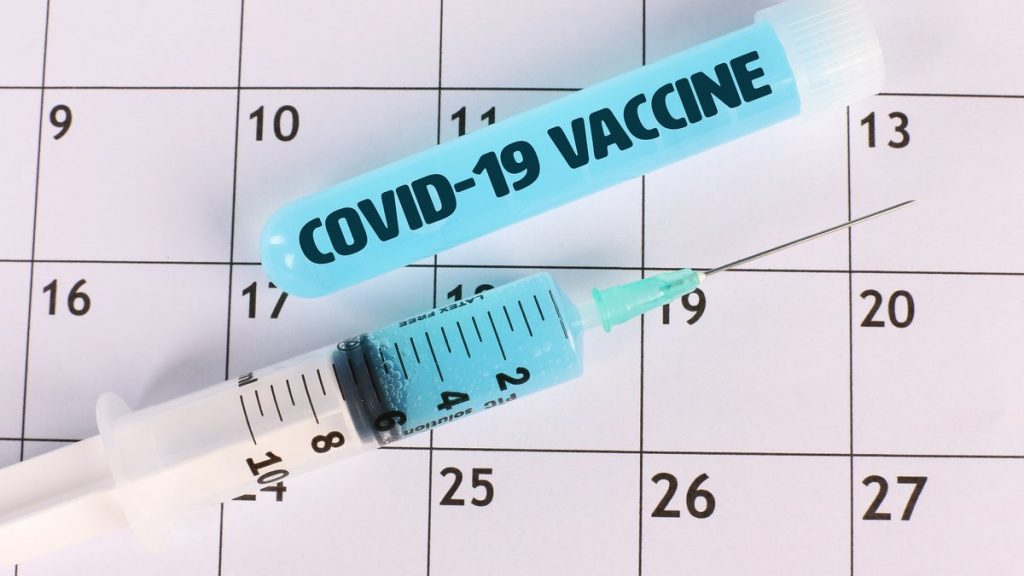 Вакцина Moderna эффективна от тяжелого COVID на 100%
