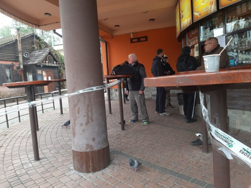 Кафе в столичном Гидропарке попало в громкий скандал из-за нарушения карантина выходного дня (ФОТО)
