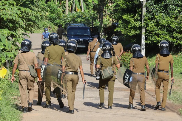 На Шри-Ланке заключенные устроили коронавирусный бунт