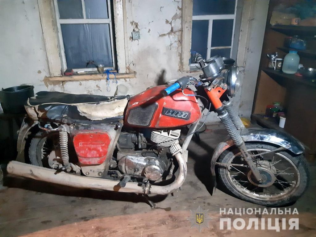В Житомирской области парень угнал мотоцикл