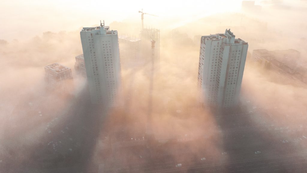 Туман делает воздух в городе более грязным – эколог
