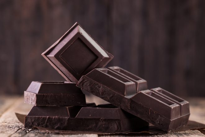 Темный шоколад оказался средством от пяти недугов