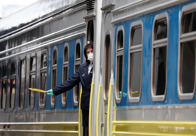 «Укрзализныця» назначила дополнительные поезда на праздники