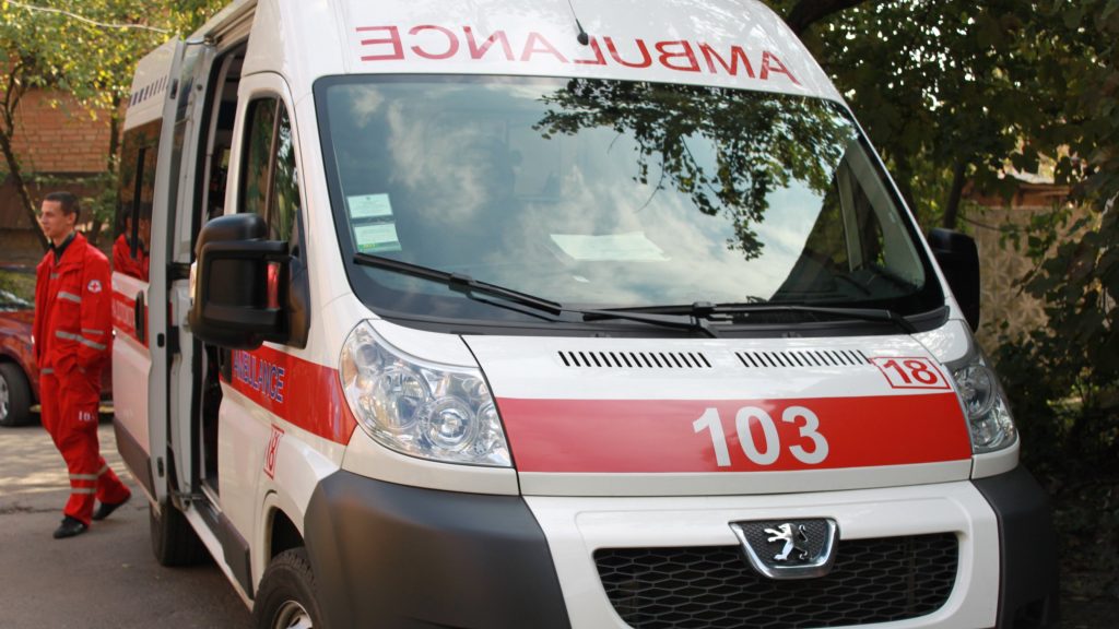 В Киеве пациент избил работников «скорой»