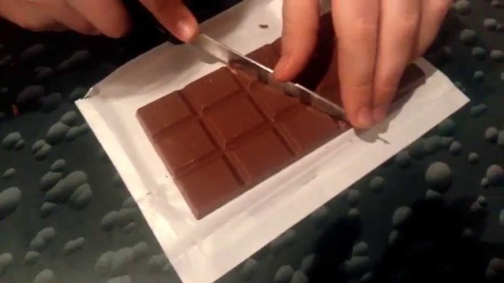 Под Днепром годовалый ребенок умер от шоколадки