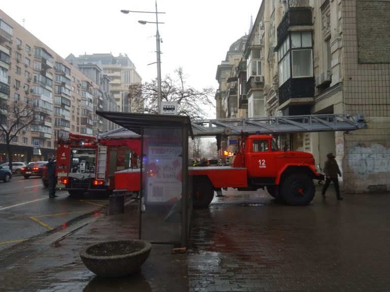 В Киеве произошел второй за год пожар на Васильковской