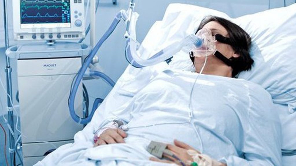 Смерть пациентов на ИВЛ: комиссия обнаружила нарушения в больницах