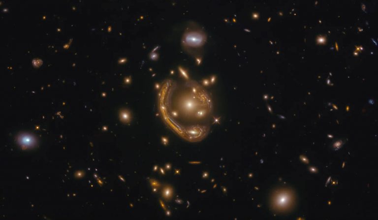 Hubble заснял крайне редкое и красивое явление
