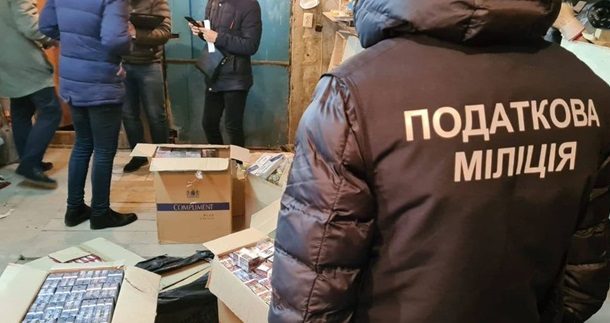 В Харькове пресекли нелегальное производство водки и сигарет на сумму свыше миллиона