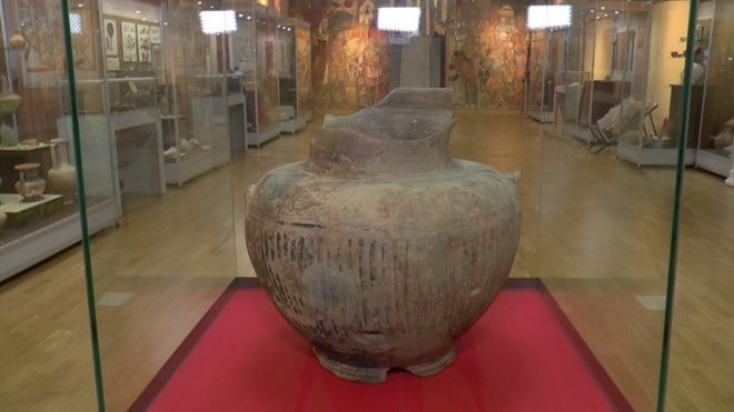 Древнейшая уникальная амфора выставлена в николаевском музее