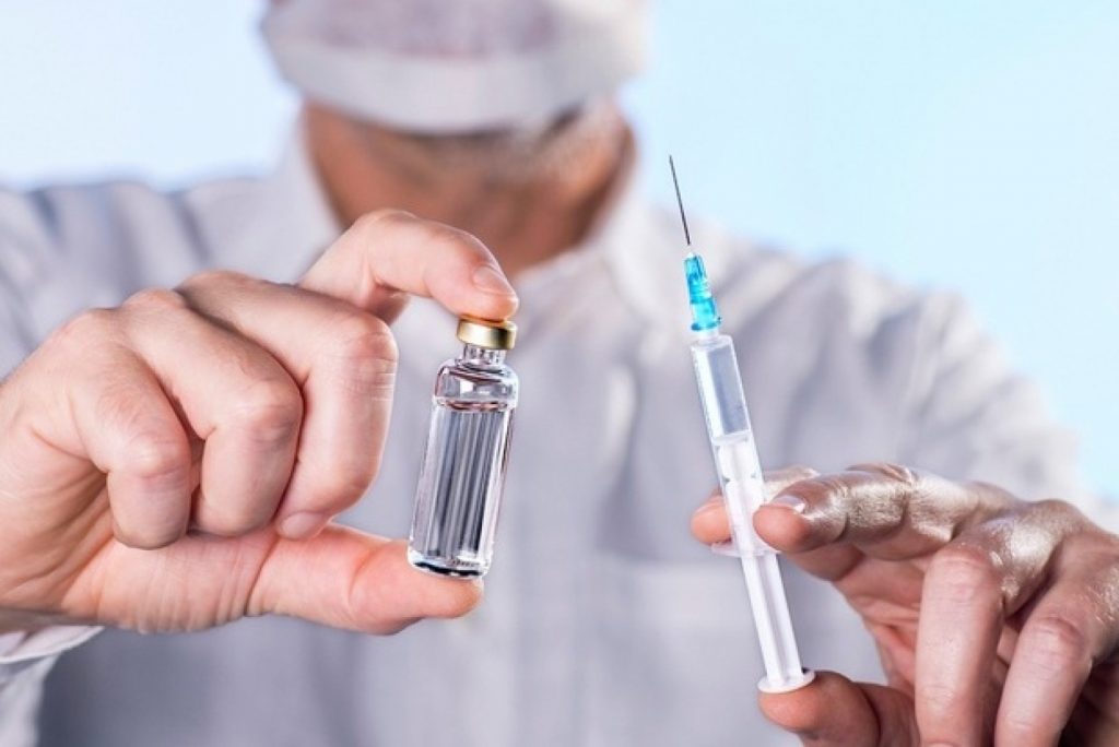 В СНБО рассчитывают провести вакцинацию населения до конца 2021 года 