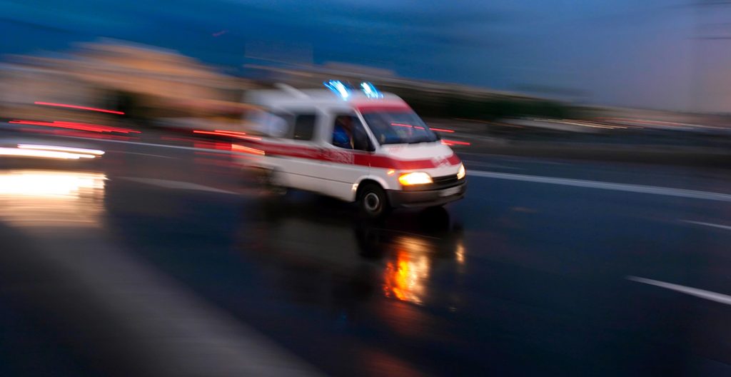 В Мариуполе на проспекте Металлургов водитель сбил пожилую женщину