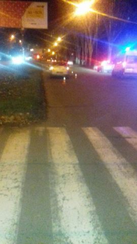 В Запорожье иномарка сбила двух подростков на пешеходном переходе &#8212; СМИ