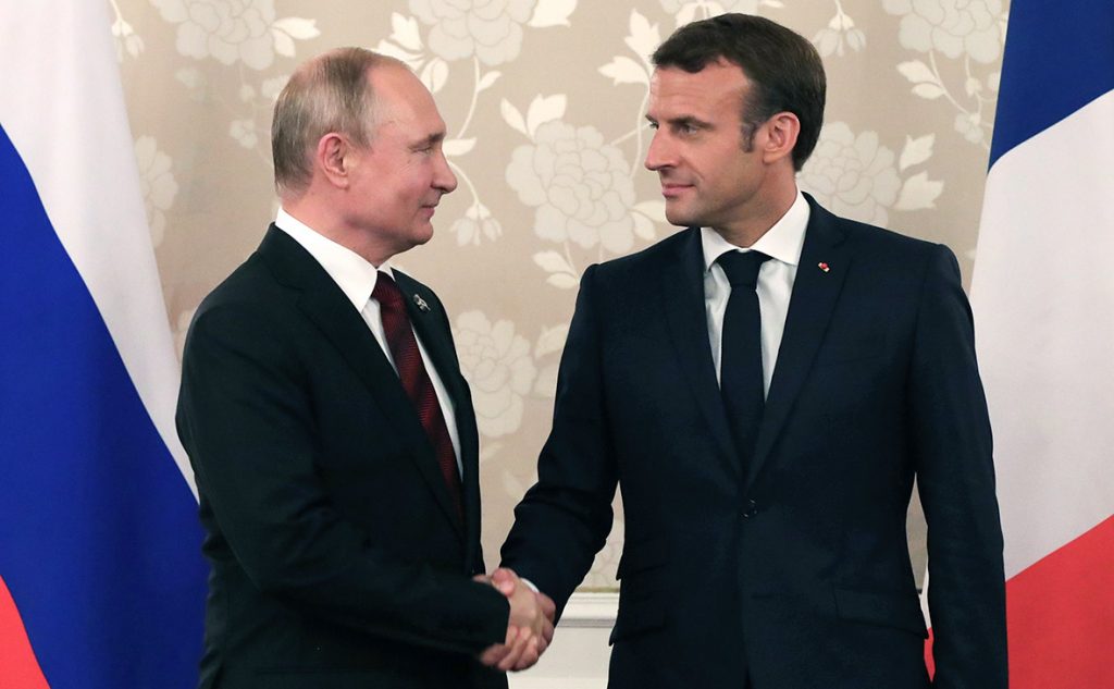 Путин и Макрон обсудили нормандский формат