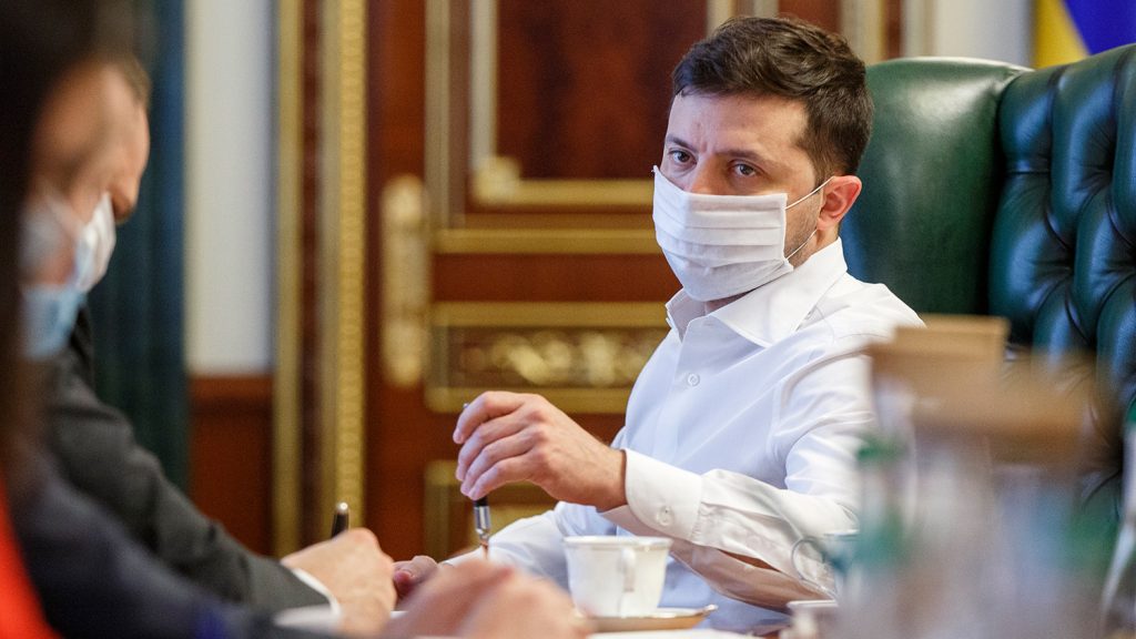 Украина в кратчайшие сроки начнет масштабную вакцинацию от COVID – Зеленский