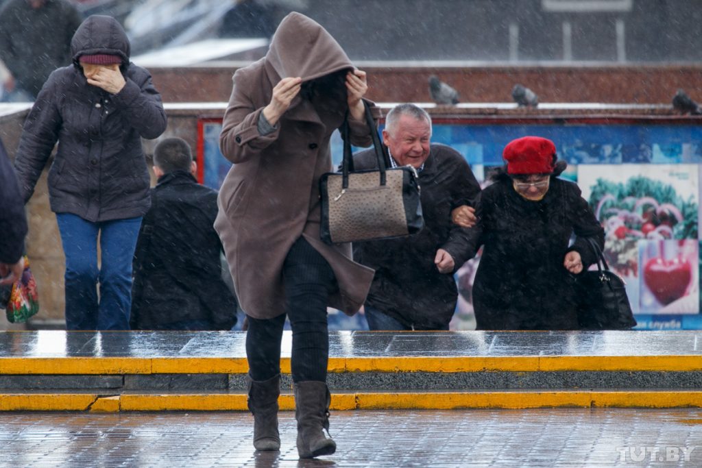 Синоптик: 25 декабря украинцев ждет плюсовая температура воздуха и порывистый ветер