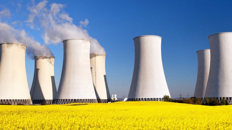 Экономист раскритиковал сокращение производства атомной энергии в Украине