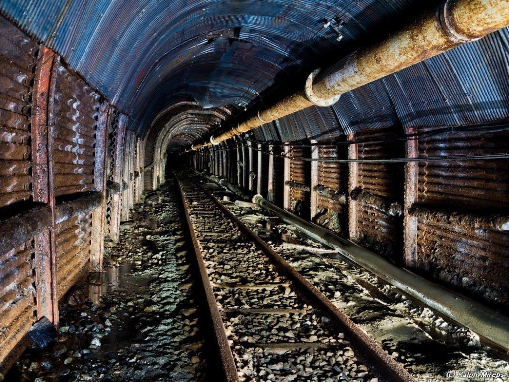 Во Львовской области на шахте произошел обвал: есть жертвы
