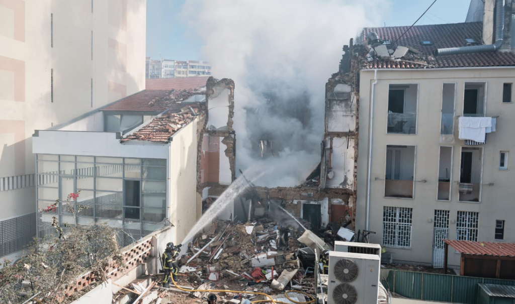 В Португалии взорвался жилой дом: минимум 5 пострадавших 