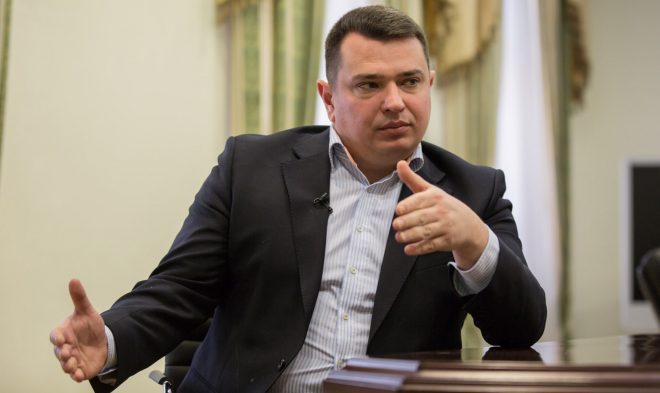 НАБУ расследует действия Татарова в период до его работы в ОПУ – адвокат