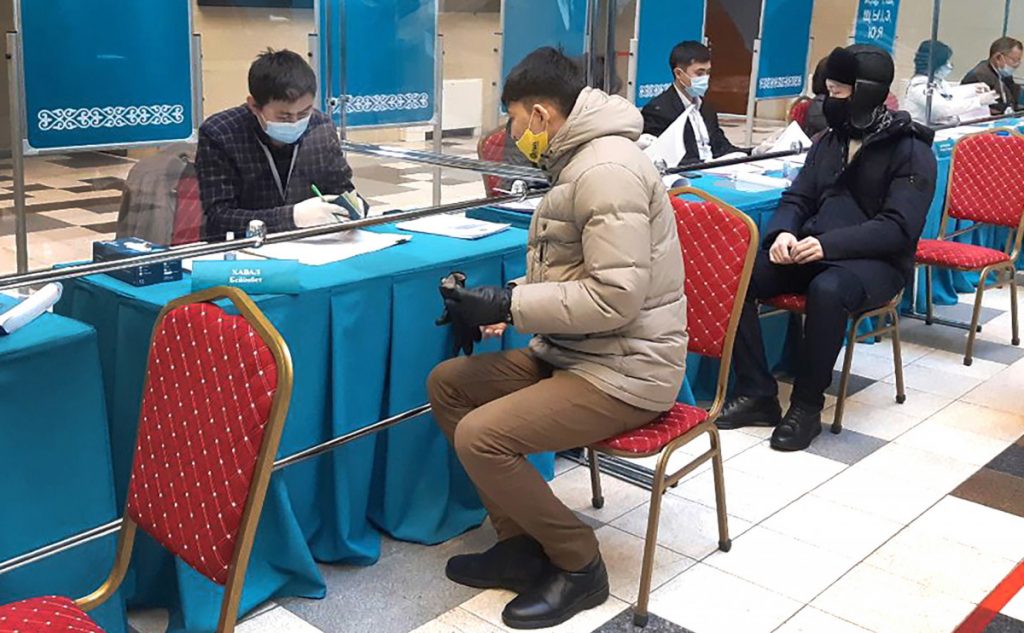 Выборы в Казахстане: названы первые результаты экзит-полов