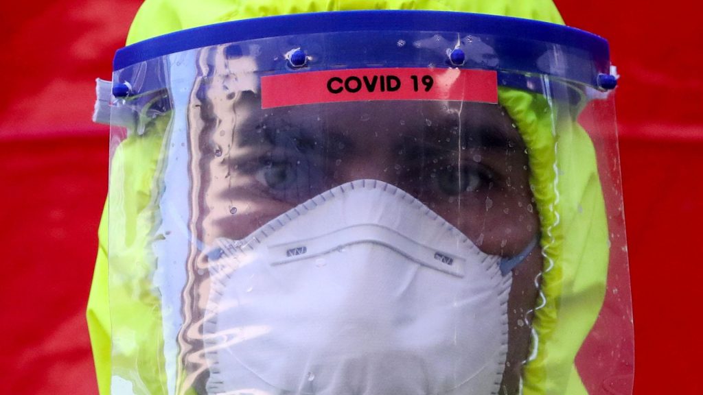 В ЕС зафиксировано более 400 тысяч смертей от COVID-19