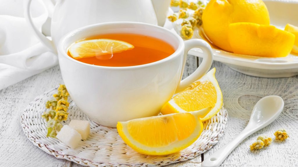 Названа невероятная польза чая с лимоном