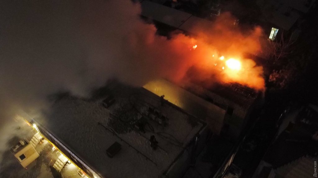 Пожар в одесском отеле: число пострадавших возросло