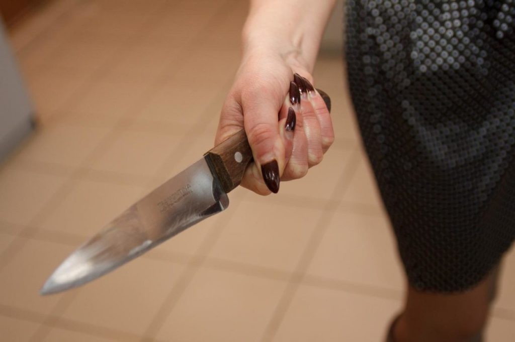 Жительница Тернопольской области ранила ножом дочь