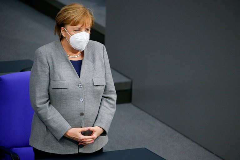 В Германии власти могут ввести обязательное ношение респираторов 