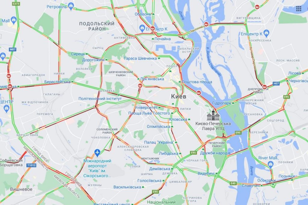 Киев сковали утренние пробки: карта проблемных участков
