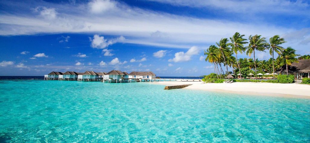 Эксперты посоветовали, как выгодно отдохнуть на Мальдивах