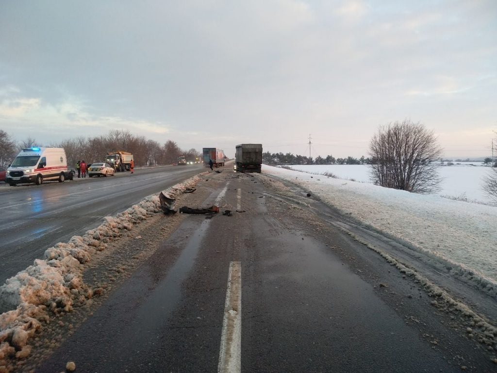 На «встречке» трассы Киев-Одесса произошло ДТП с грузовиком