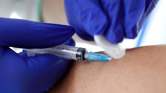 В Украине разрешили бустерную прививку от коронавируса для вакцинированных детей от 12 лет Автор