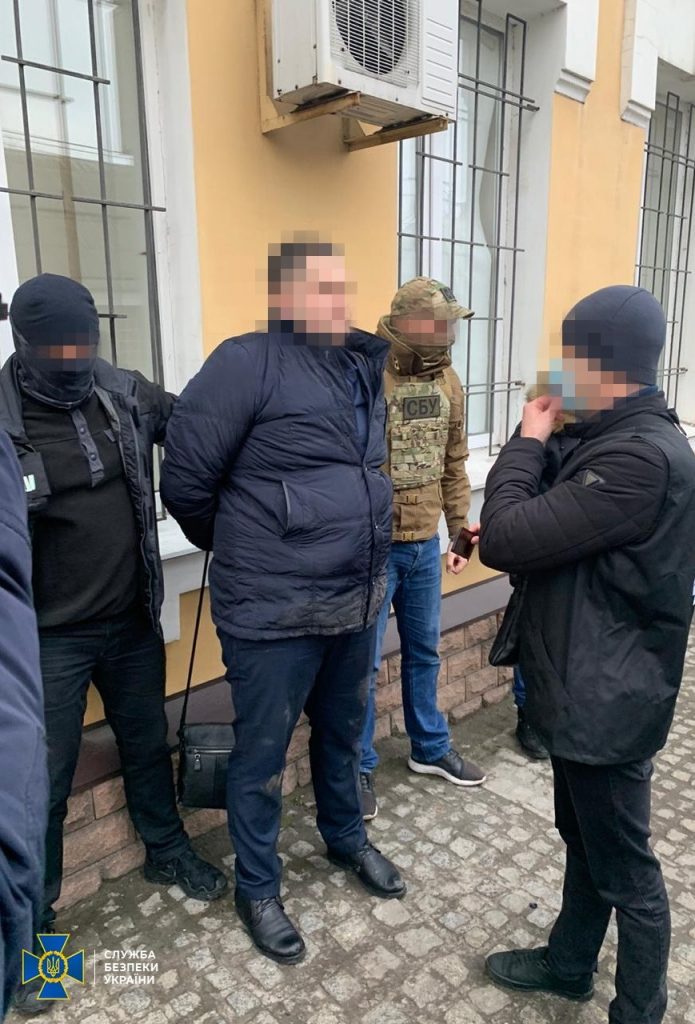 Сотрудники СБУ задержали военного прокурора за вымогательство взятки