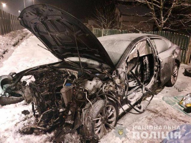 В Ровенской области в ДТП с Audi погибли 2 человека