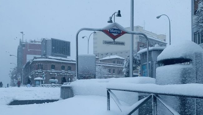  Из-за снегопадов Мадрид объявили зоной бедствия