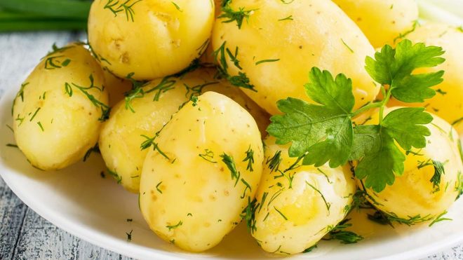 Медики назвали ошибки при варке картофеля