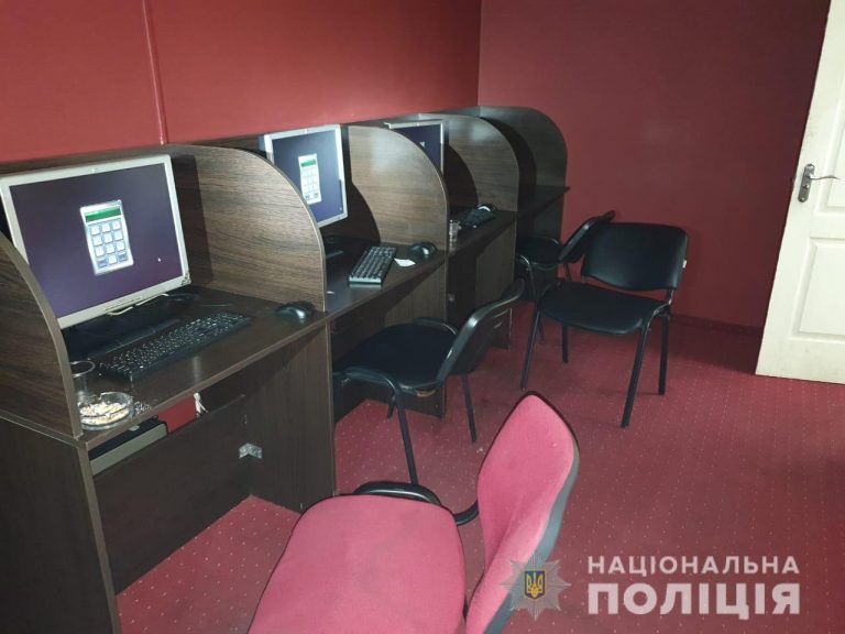 В Киевской области силовики прикрыли два подпольных игорных заведения