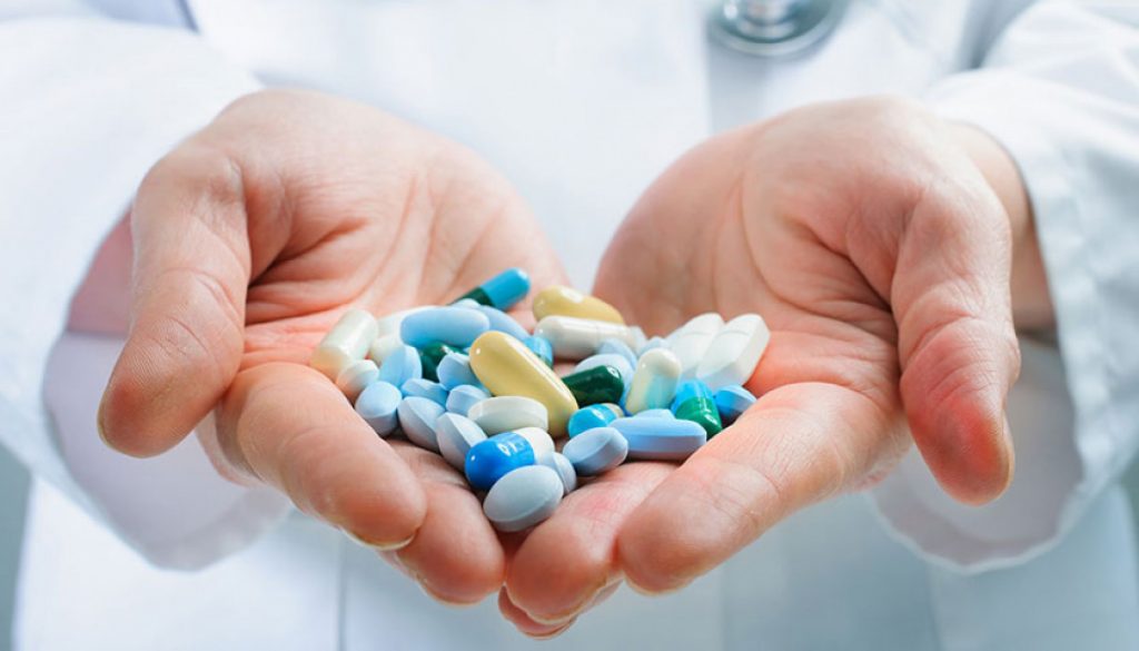 Эксперт прокомментировал закупку Украиной лекарств с сомнительной эффективностью