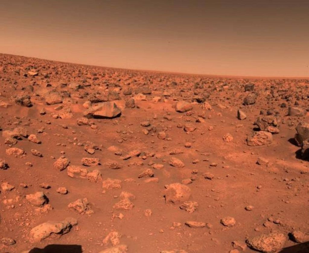Зонд NASA сделал детальные фото Марса