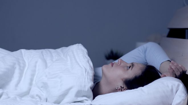 Как бороться с тревожным сном: врачи дали совет