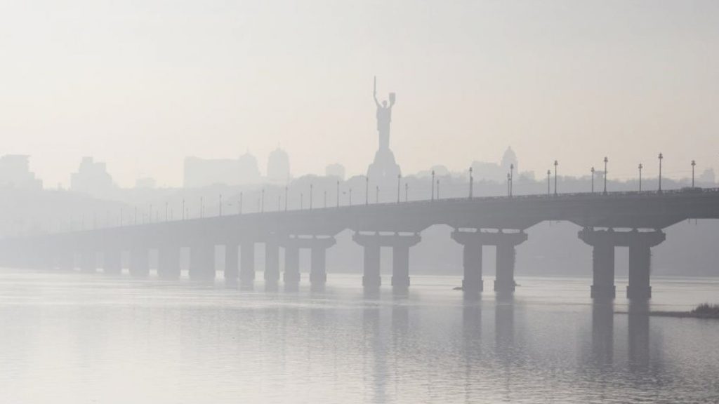 Киев попал в 20-ку городов с самым грязным воздухом