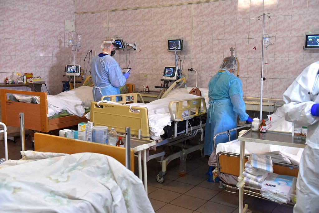 Львовский врач назвал стоимость лечения от коронавируса в Украине