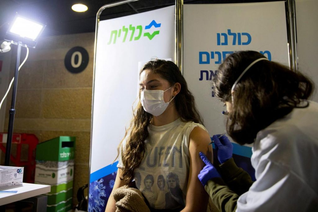 В Израиле рассказали об  опасности массовой вакцинации