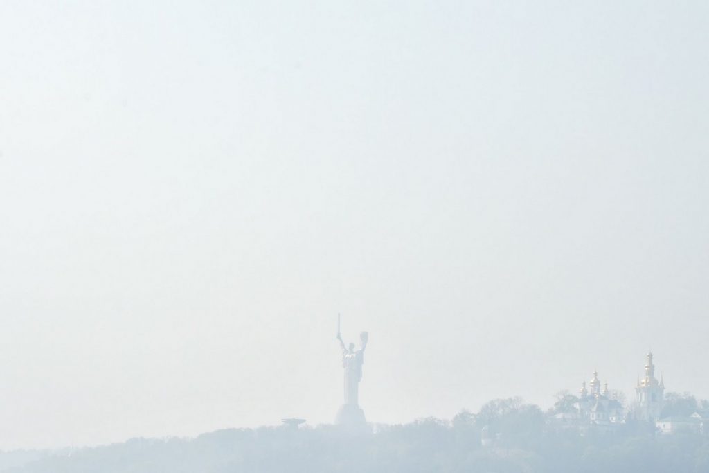 Киев оказался на 5 месте в мире по загрязненности воздуха
